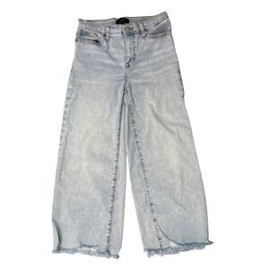 Banana Republic Wide Leg Crop Jeans Light Wash Distressed Raw Hem Size 26